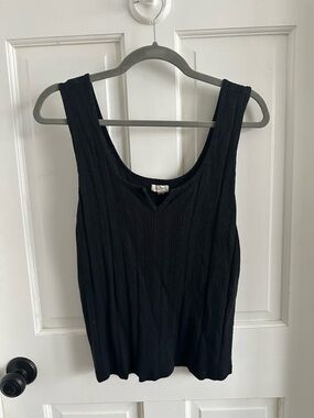Black Ribbed Sleeveless Tank Top